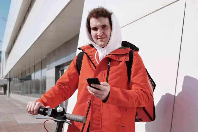 Scrolling Yourself Into a Corner: How Delivery Apps Talk You Into Ordering Food You'd Never Actually Choose